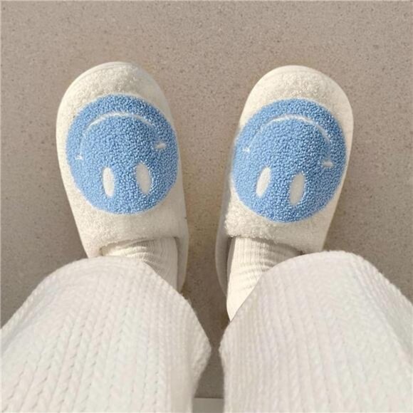 NEW Smile Face Slippers for Women – Retro Happy Face Plush Slippers, Soft & - Picture 6 of 7